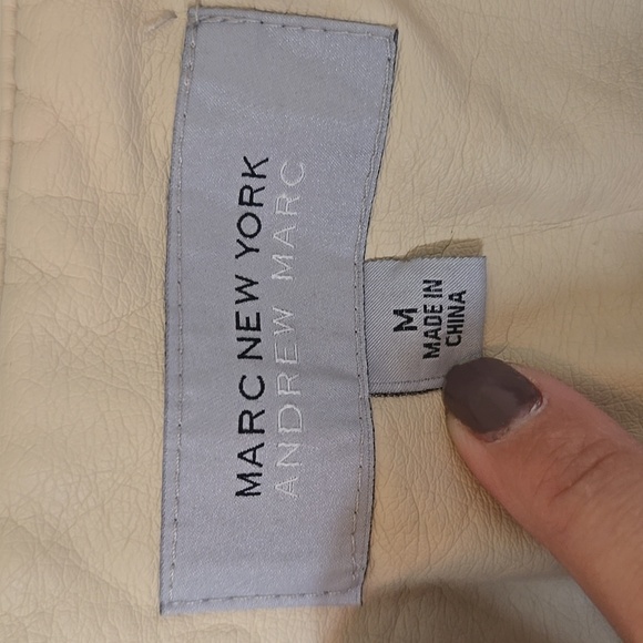 Marc New York Andrew Marc Cream Faux Leather Jacket Size Medium - Picture 6 of 8